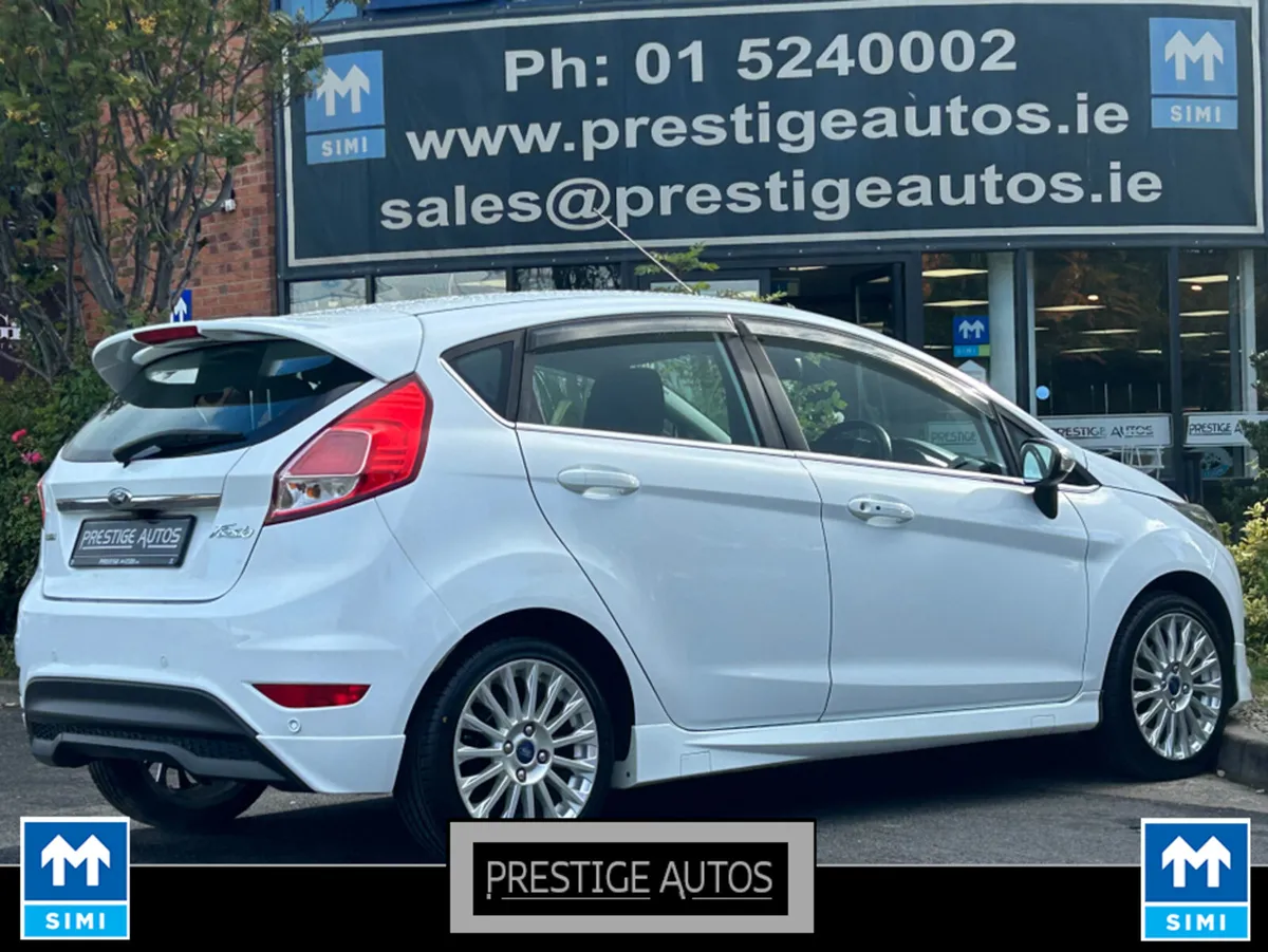 Ford Fiesta 1.0 AUTO ECO BOOST *CAR ID 50* - Image 4