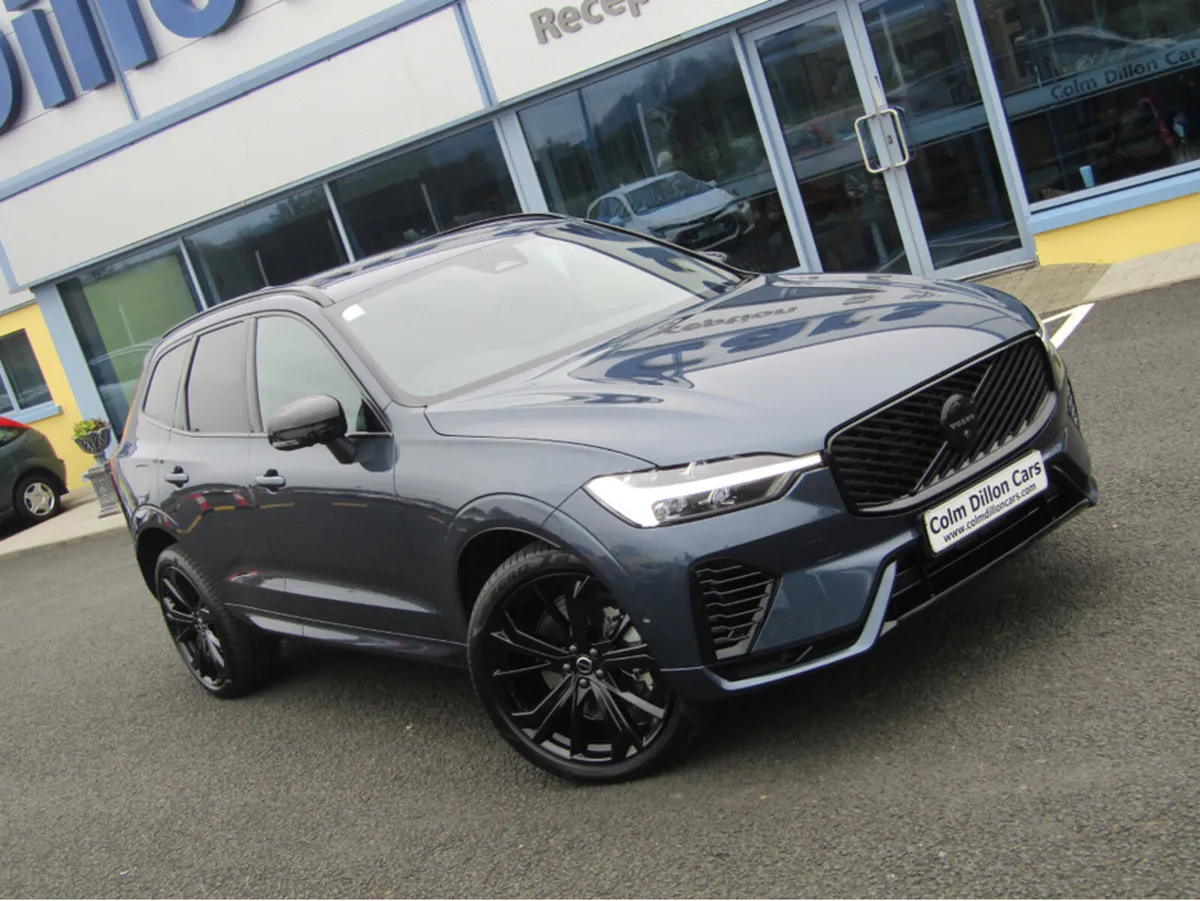 Volvo XC60 T6 BLACK EDITION PHEV - Image 2