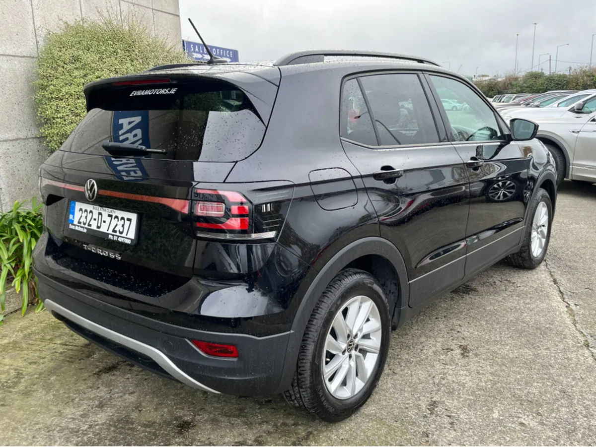 Volkswagen T-Cross LIFE 1.0 TSI MANUAL PETROL - Image 4