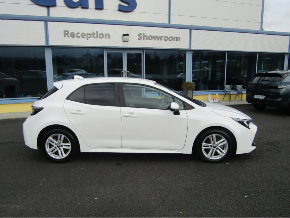 Toyota Corolla ICON HEV CVT HYBIRD - Image 3