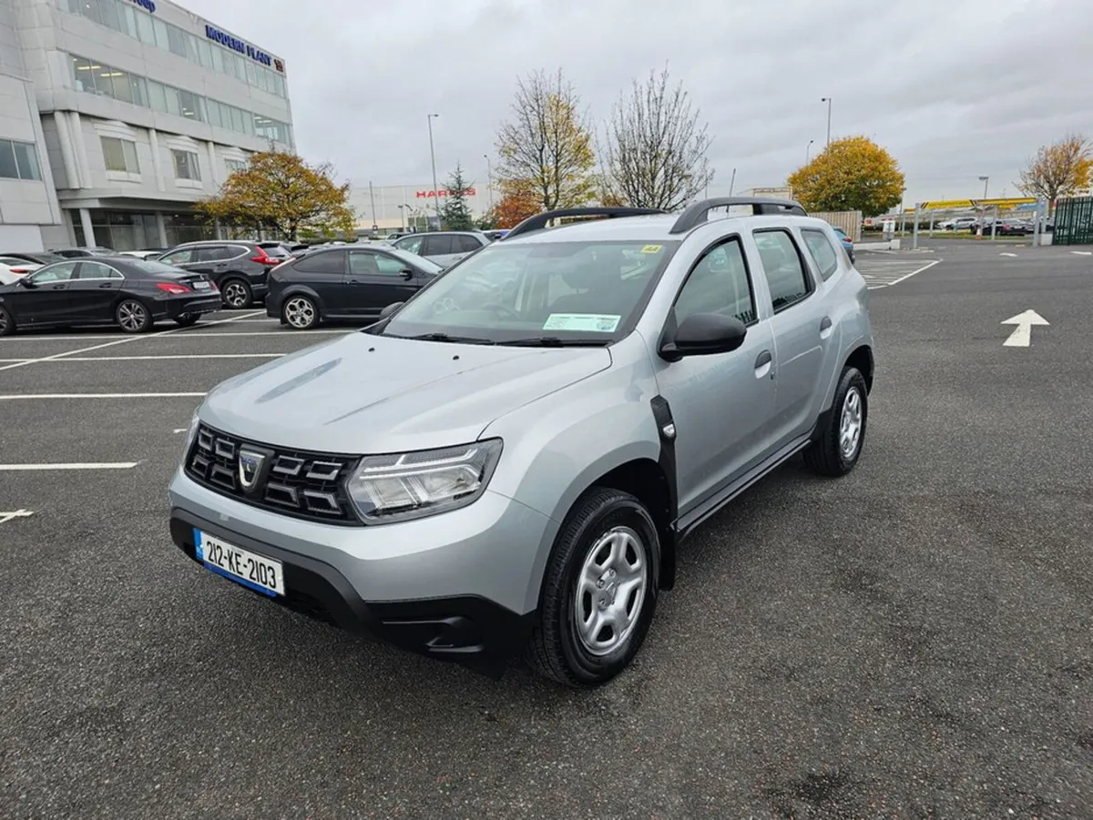 Dacia Duster 1.5 DCI, ESSENTIAL MODEL, LOW MILEAGE - Image 4