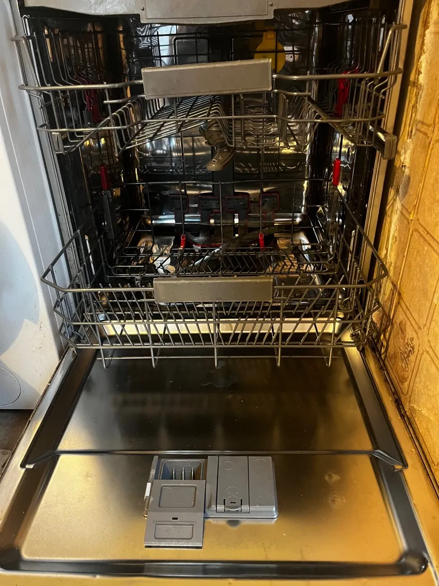 Dishwasher - Image 4
