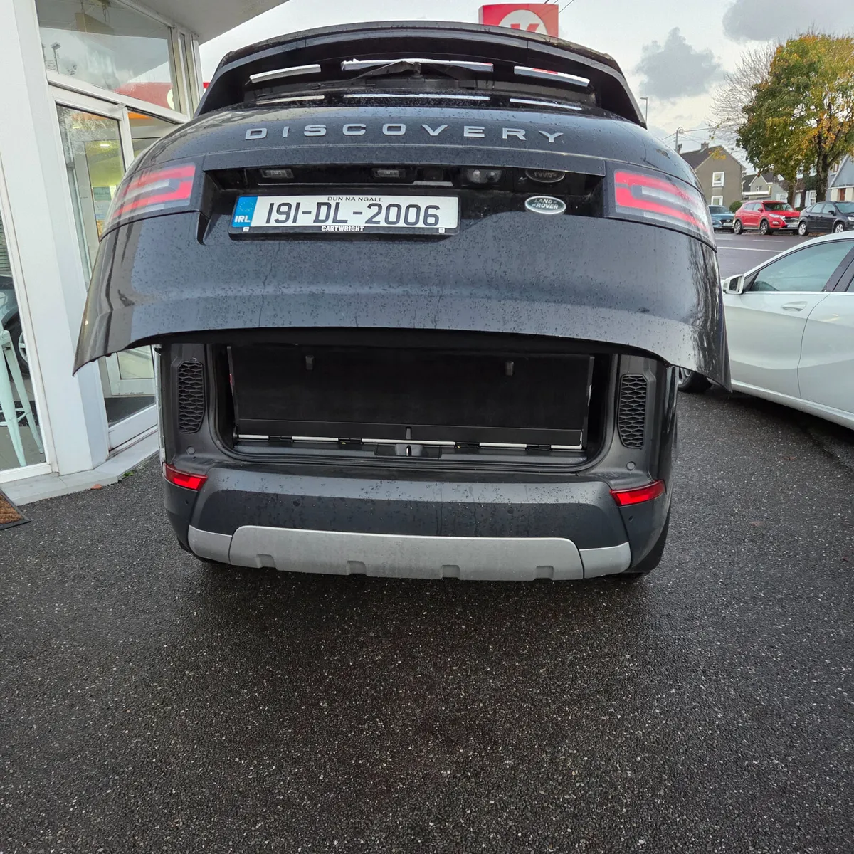 Land Rover Discovery HSE 2019 3.0 - Image 4