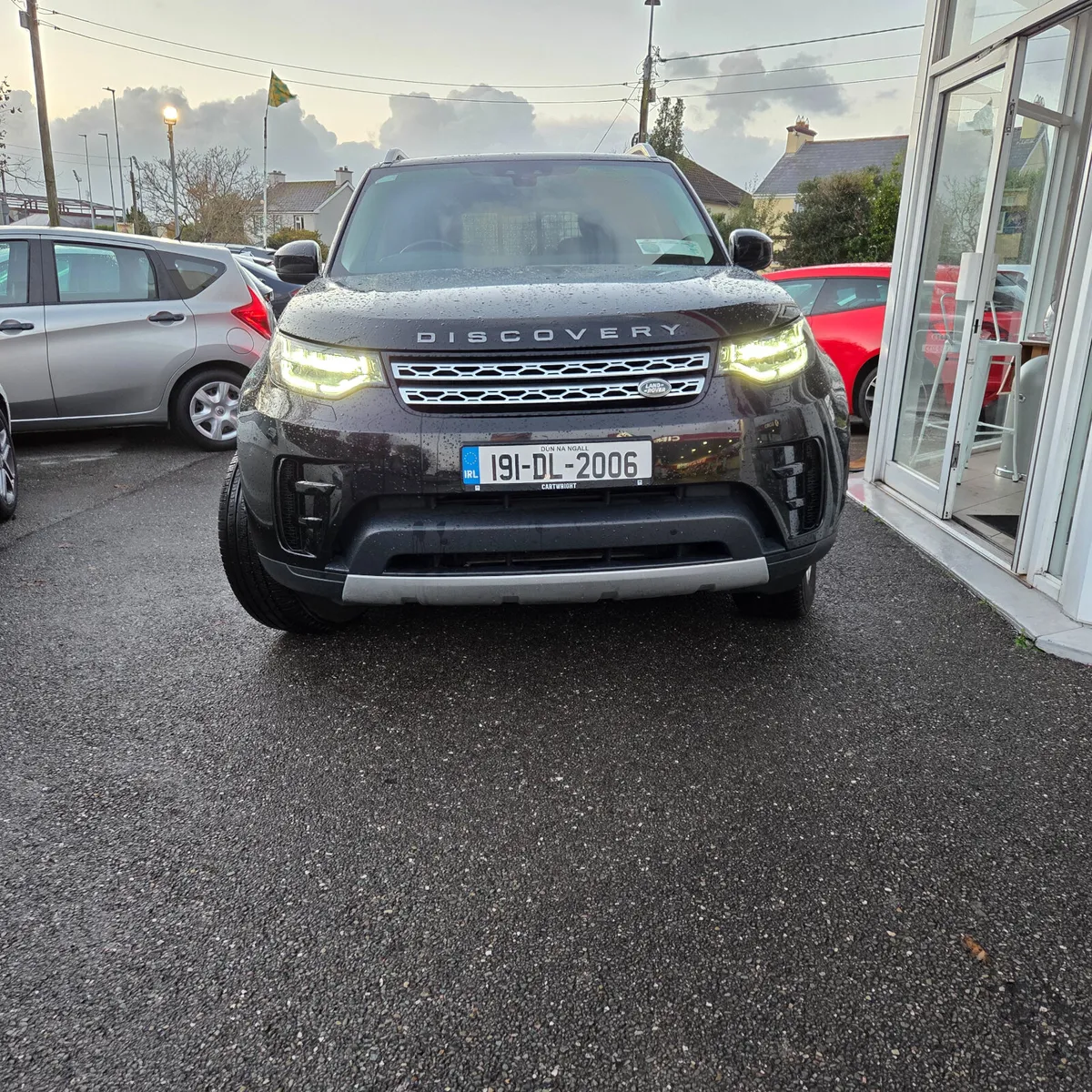 Land Rover Discovery HSE 2019 3.0 - Image 2