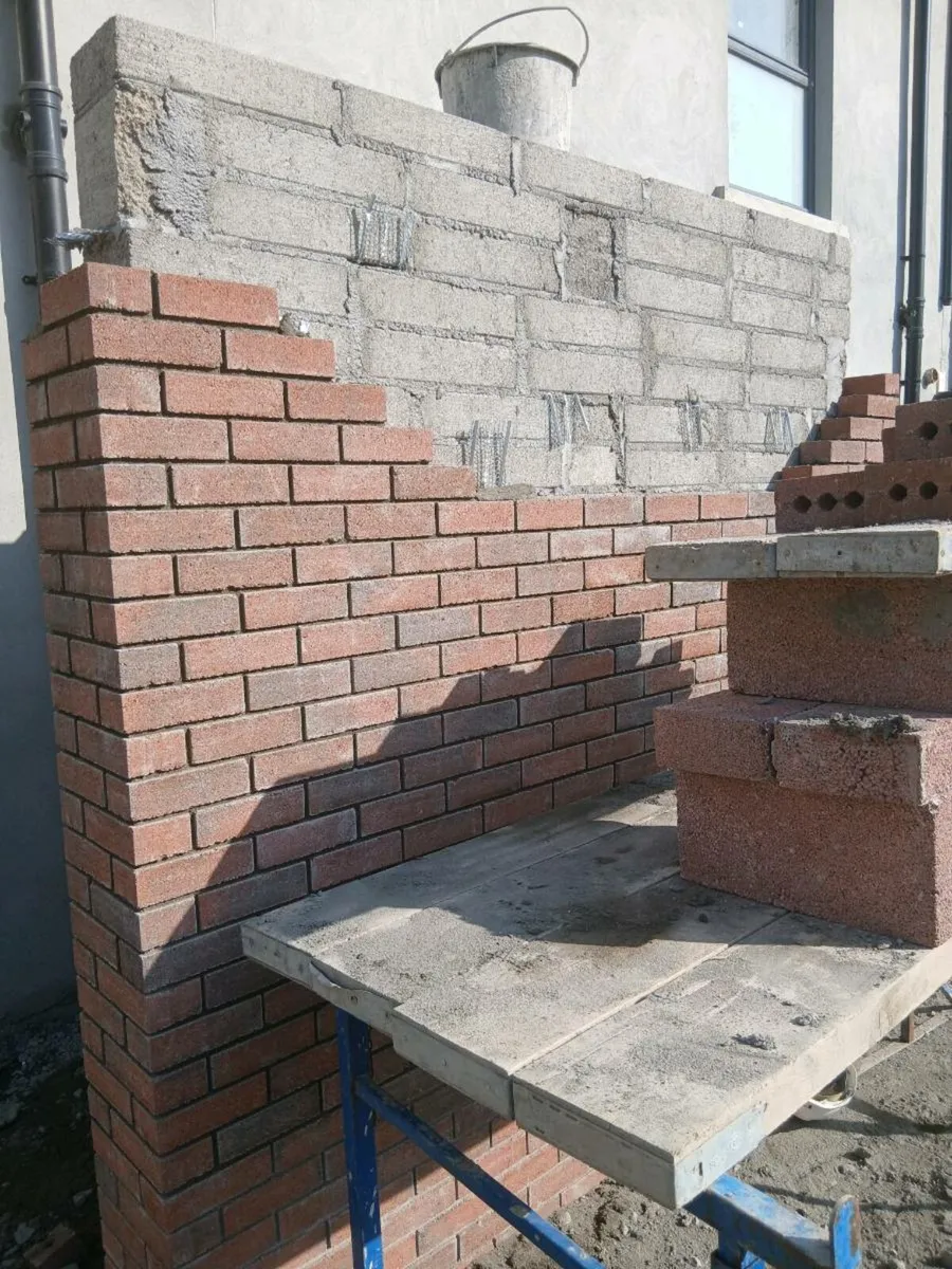 Bricklayer gang - Image 2