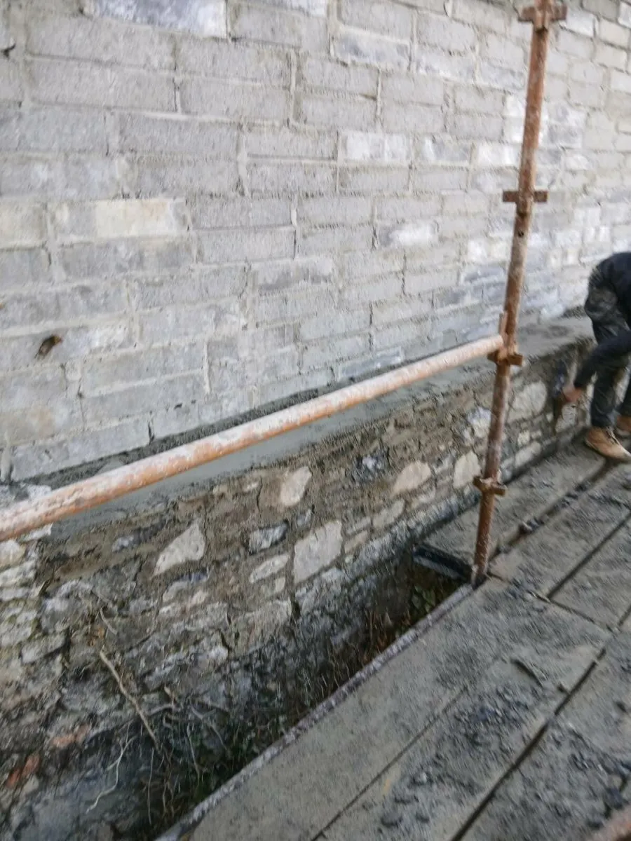 Bricklayer gang - Image 3