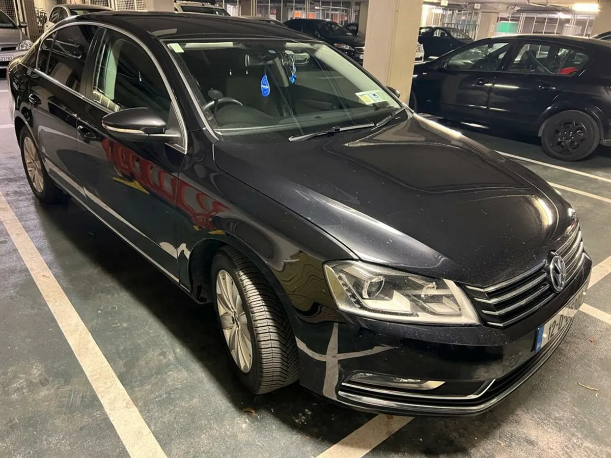 Volkswagen Passat 2012 - Image 4