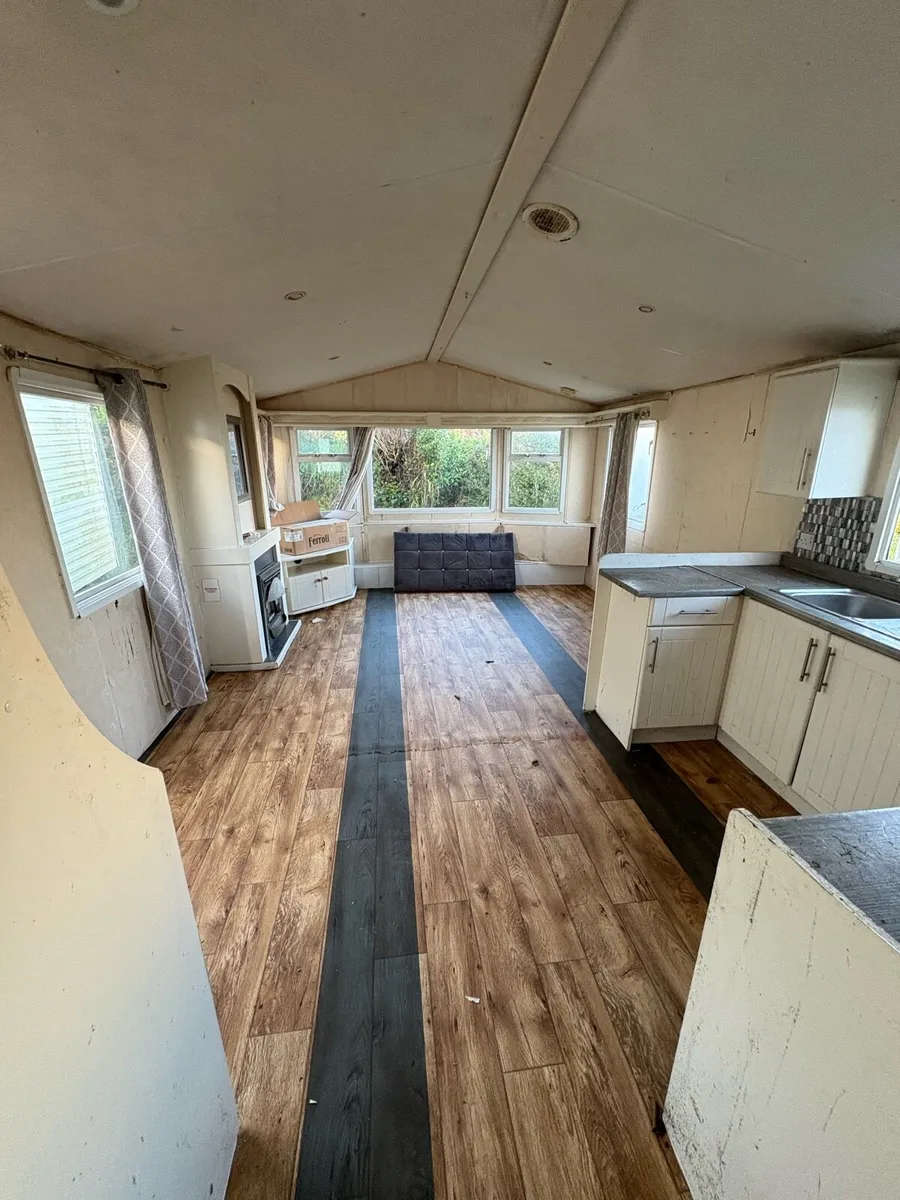3 bed Mobile Home winter pack - Image 2