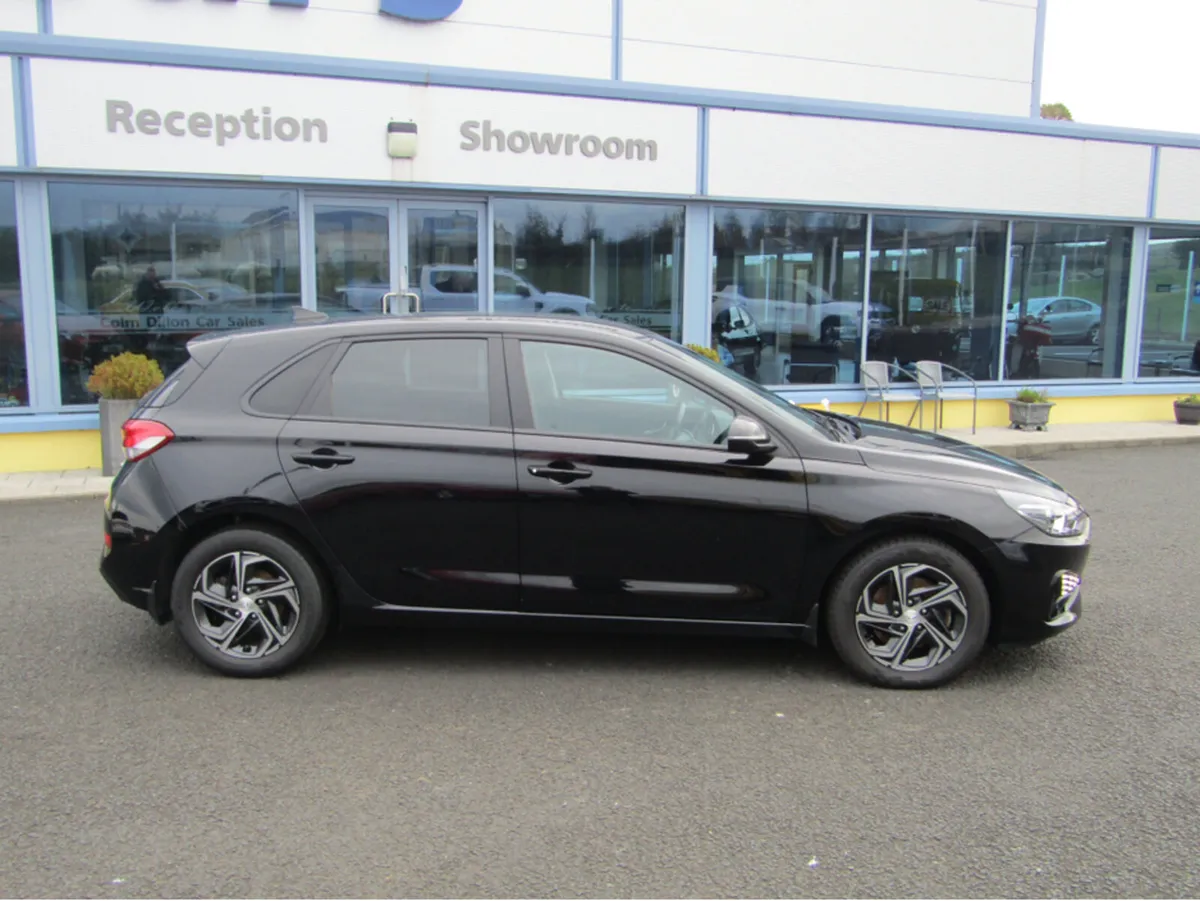 Hyundai i30 I 30 DELUXE 5DR - Image 3
