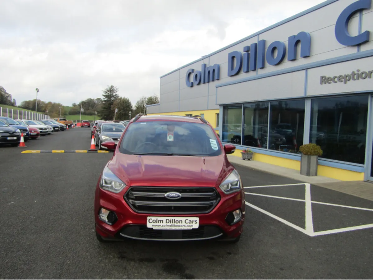 Ford Kuga 1.5 120PS M6 FWD 4DR ST-LINE - Image 4