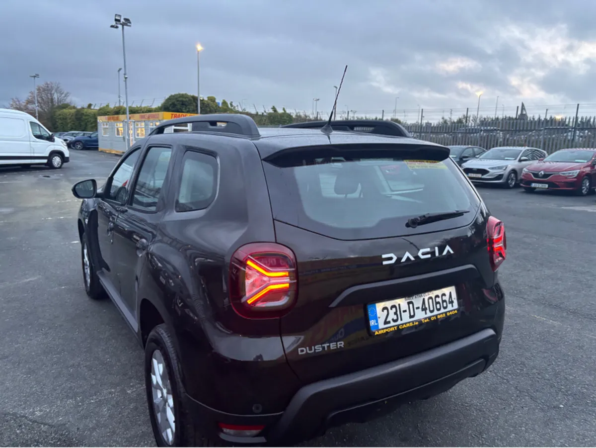 Dacia Duster EXPRESSION BLUE DCI 115 DFULL - Image 4