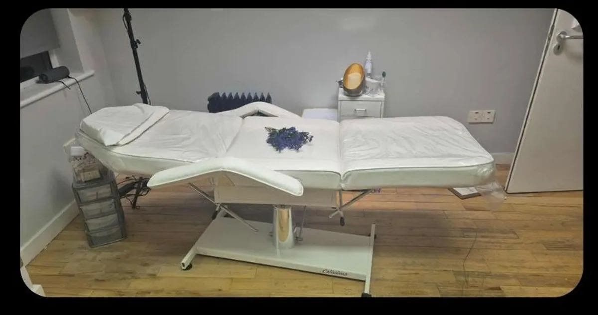 Beauty bed hydraulic - Image 3