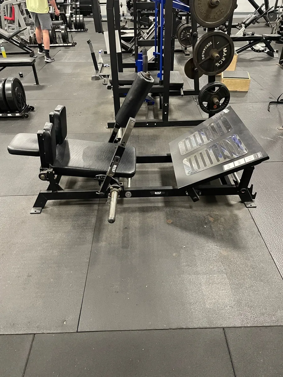 Plate Loaded Hip Thrust/Glute Drive - Image 2