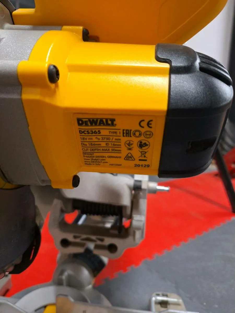 Dewalt Mitre Saw - Image 4