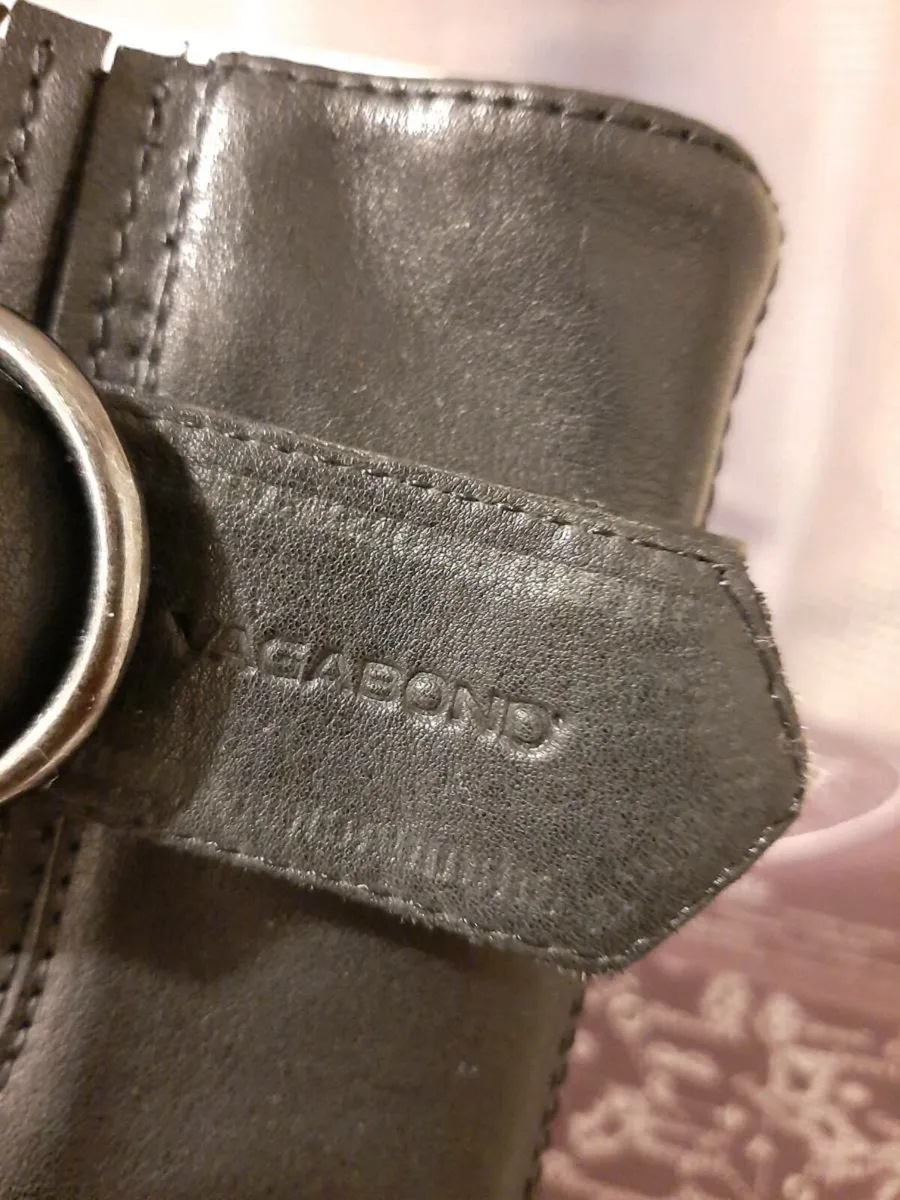 Boots new leather - Image 1