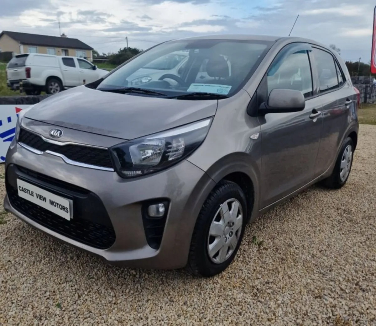 18 Kia Picanto 1.0 Petrol Galway 7995 NCT - Image 2