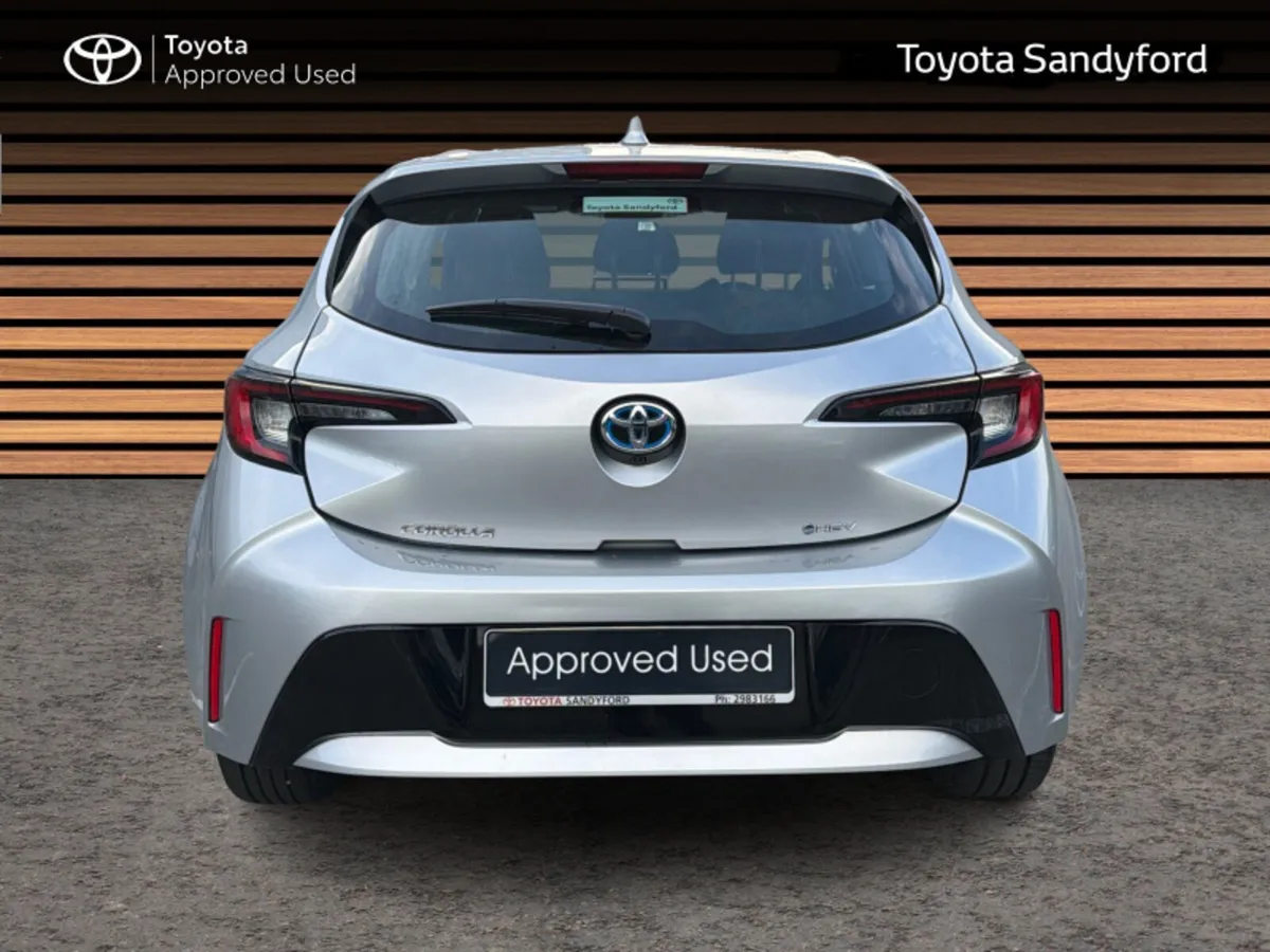 Toyota Corolla HYBRID LUNA HATCHBACK // REAR CAMER - Image 4