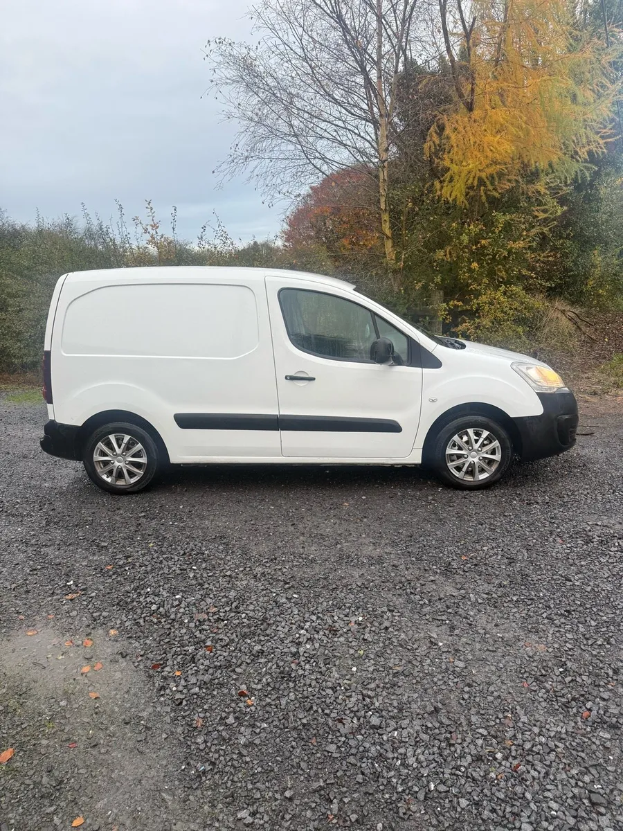 Citron berlingo 3 seater - Image 1