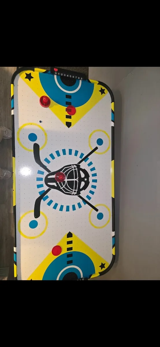 Air Hockey Table - Image 3