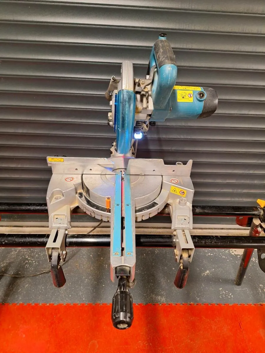 Makita Mitre Saw and Stand - Image 2