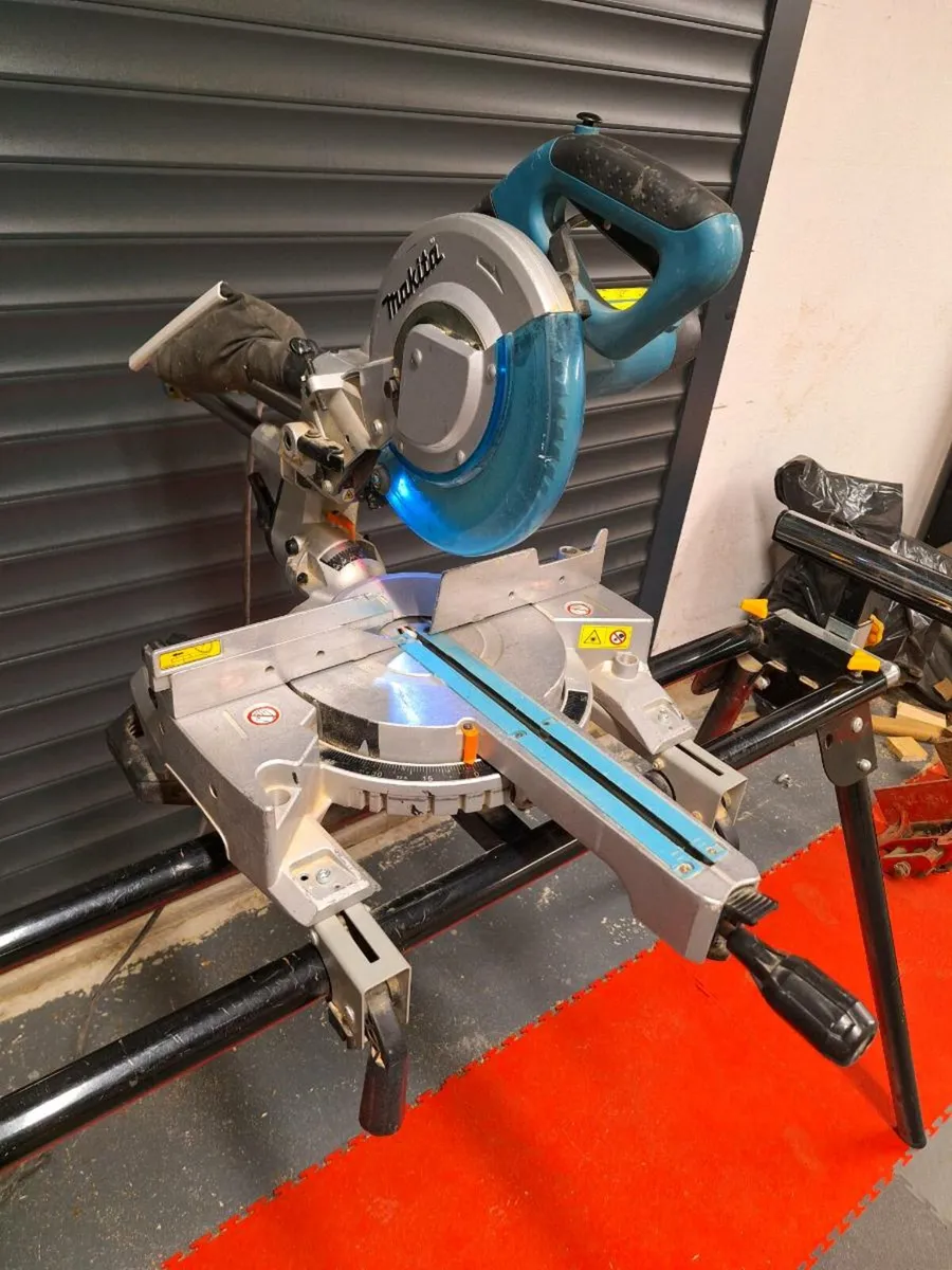 Makita Mitre Saw and Stand - Image 3