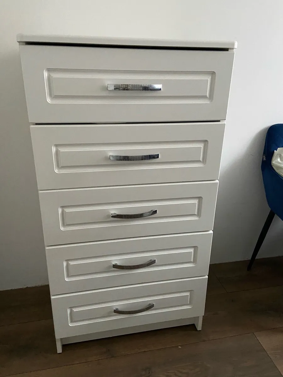 Chest of drawers - Image 2