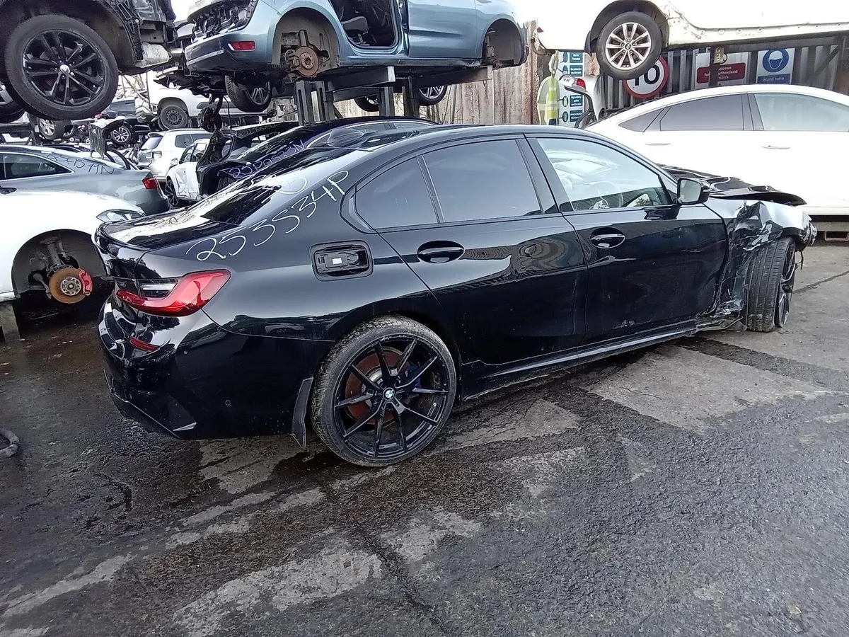 2019 320d M SPORT BREAKING FOR PARTS - Image 1