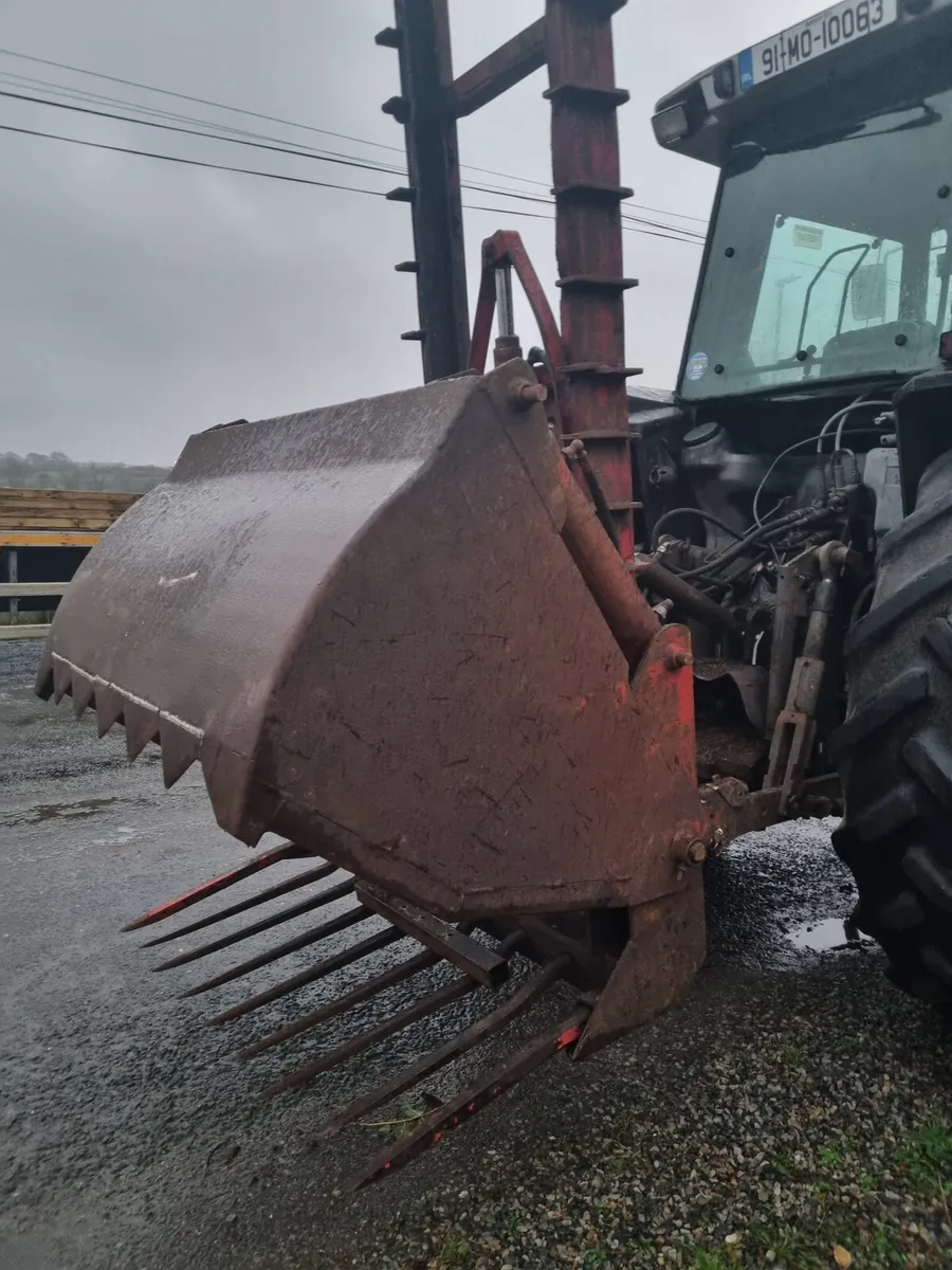 Hi mast sheer grab - Image 1