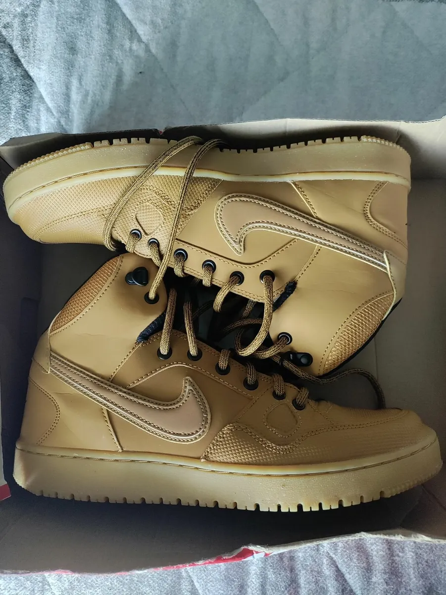 Nike Son of Force Winter Mid boot 8uk as New - Image 1