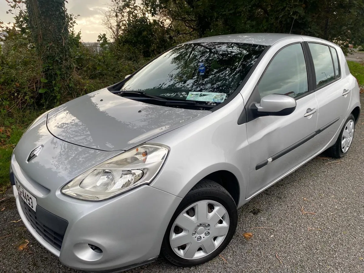 Clio New nct Low mileage 72kms - Image 3