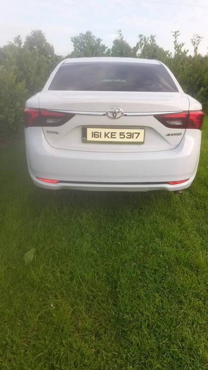 2016 Toyota Avensis - Image 2