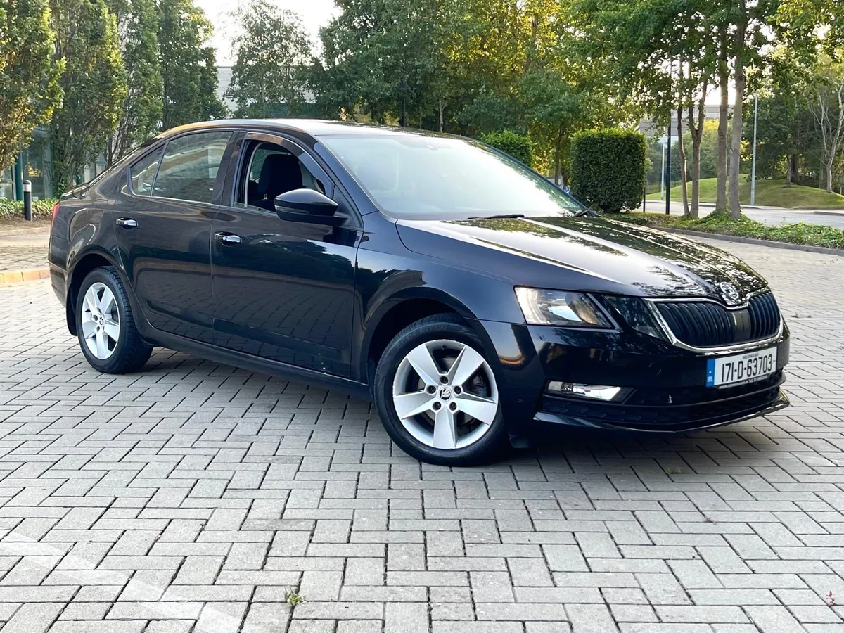 171 Octavia DSG Auto 1.6 TDi Facelift - Image 2