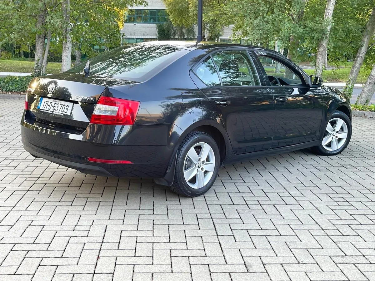 171 Octavia DSG Auto 1.6 TDi Facelift - Image 4