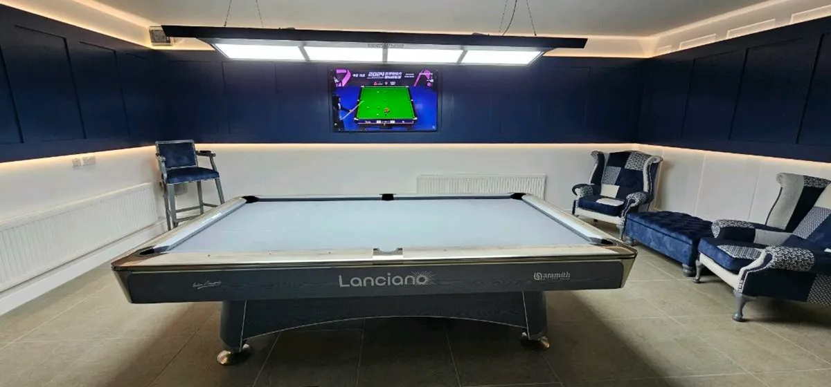 9ft American pool table brand new 🎁🎁🎁 - Image 1