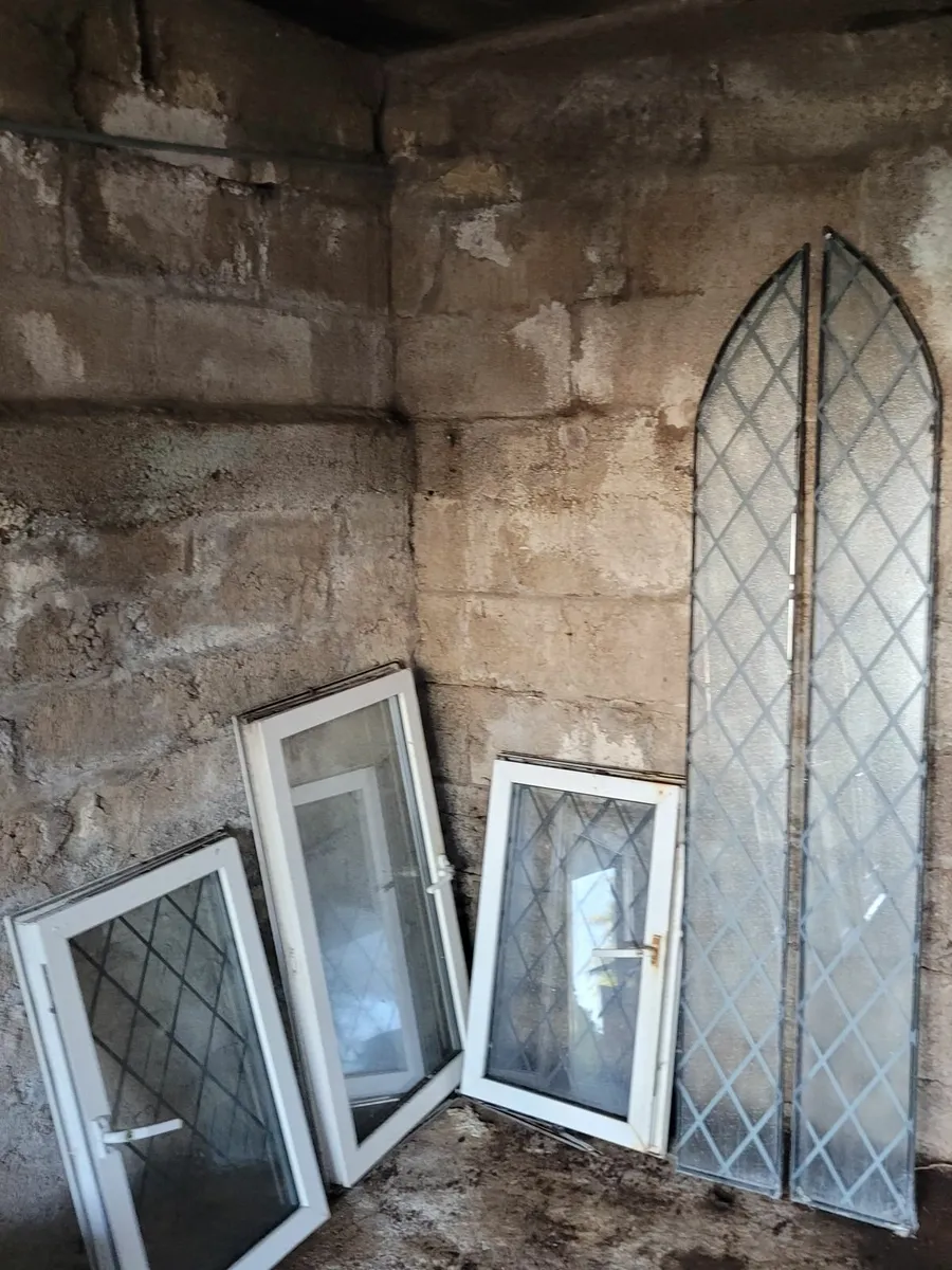 Windows and glass - Image 2