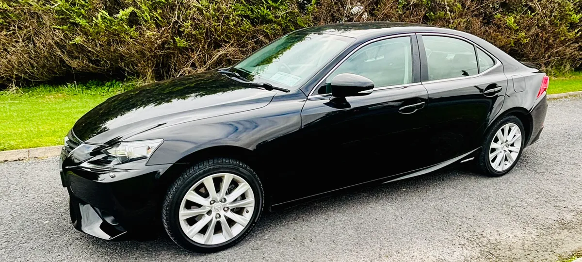 2016 LEXUS IS 300H  EXECUTIVE - Image 4