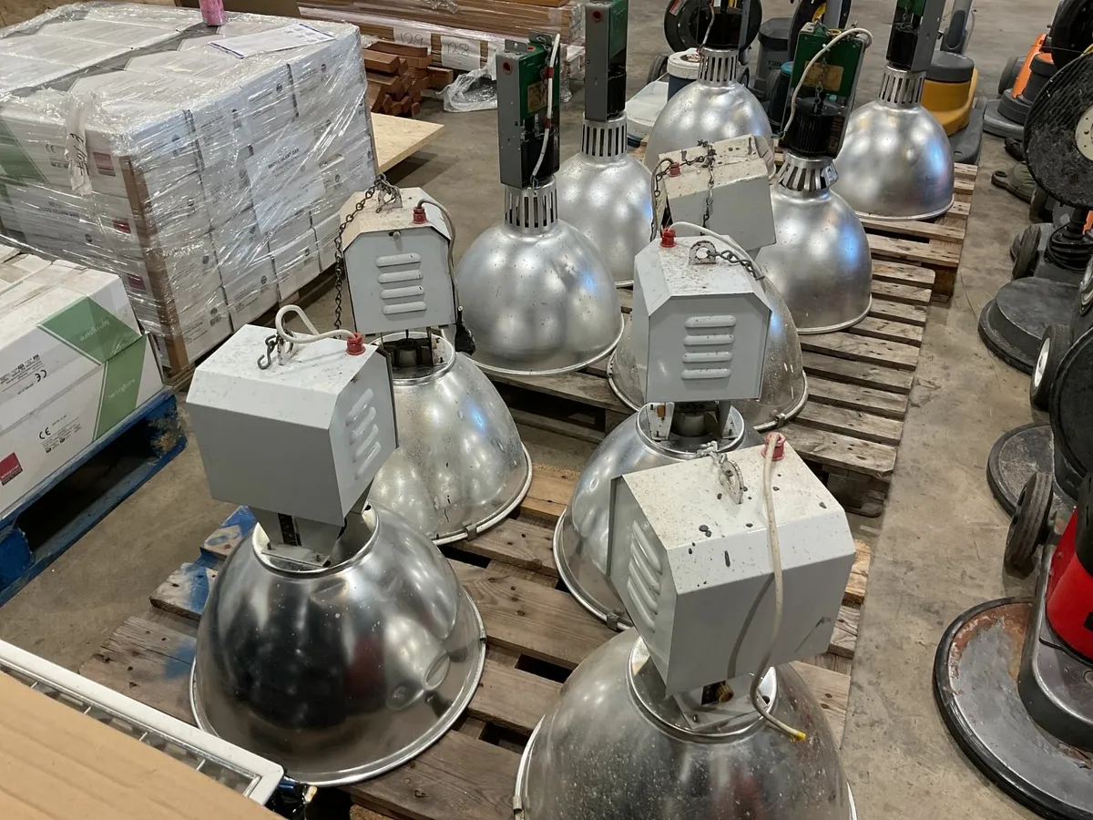 Online Auction Of Industrial Lights & More! - Image 1