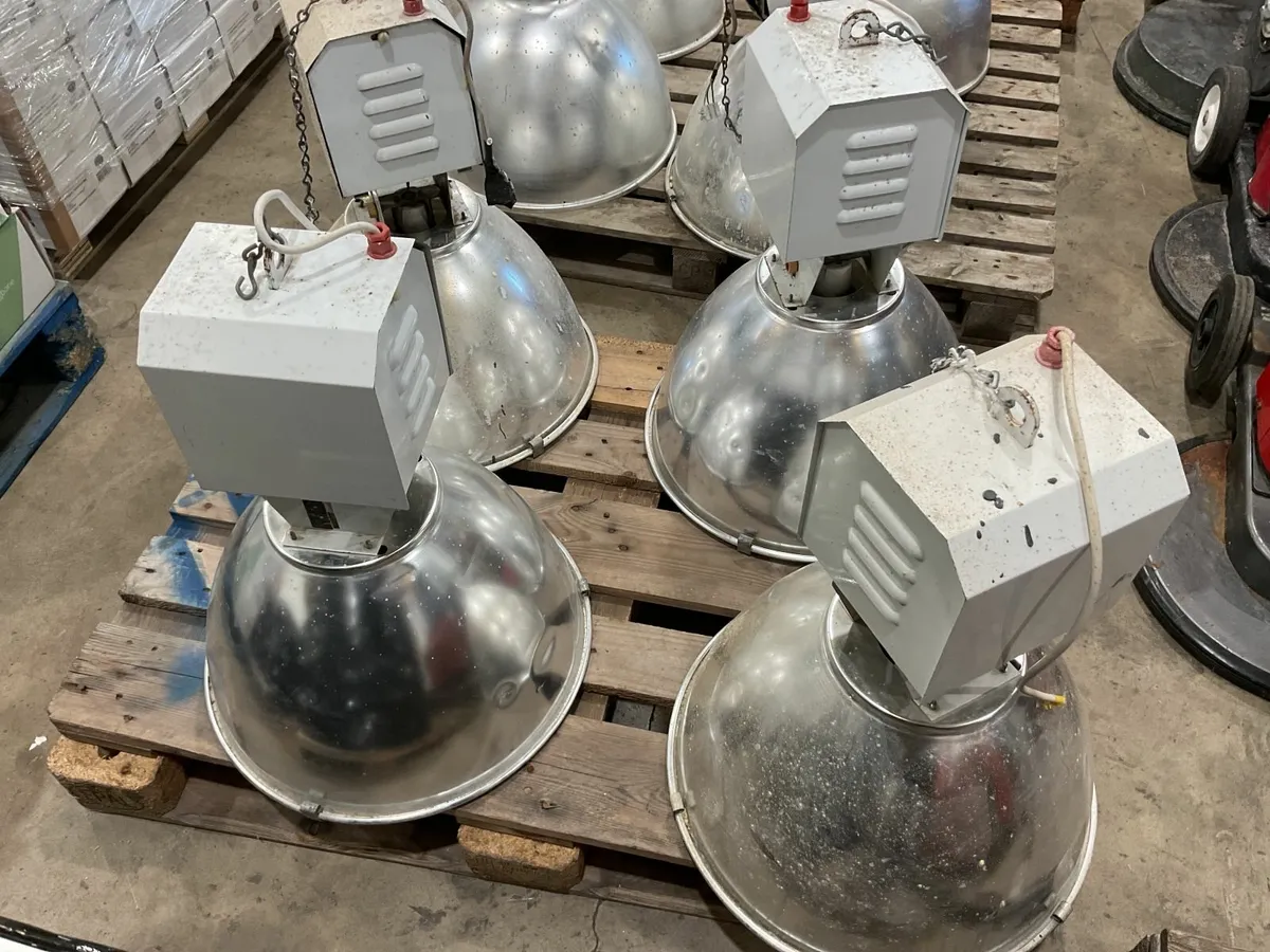 Online Auction Of Industrial Lights & More! - Image 2