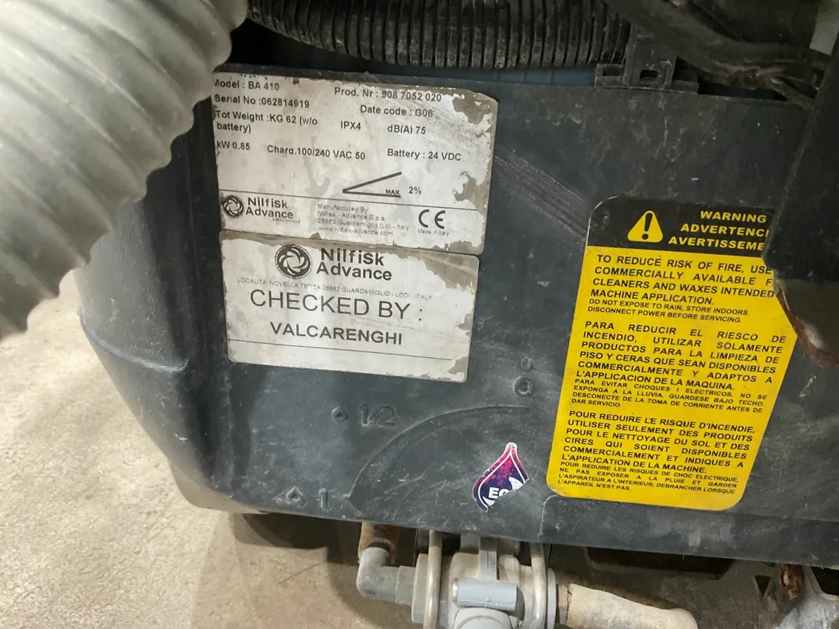 Online Auction Of A Walk Behind Floor Cleaner - Image 3