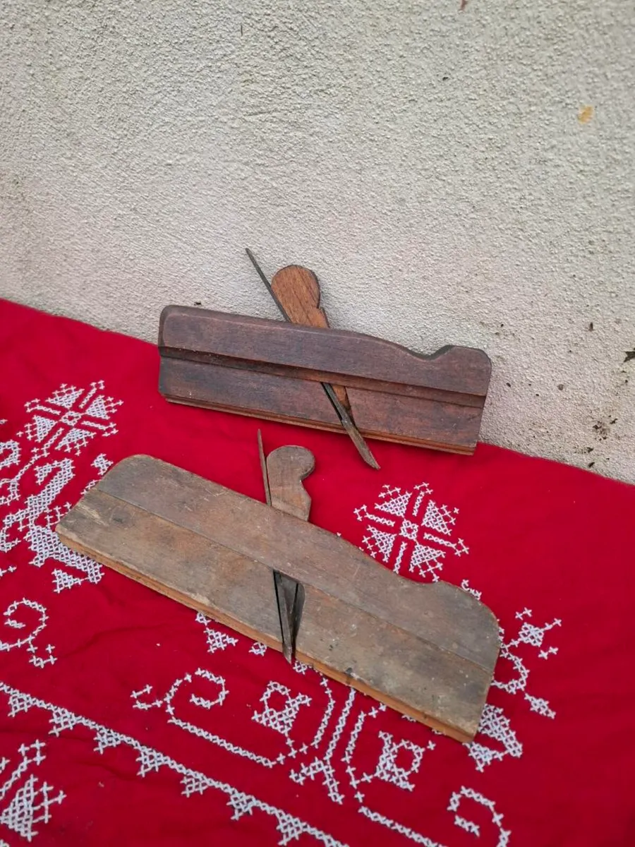 Vintage tool wood planers possible to post - Image 1
