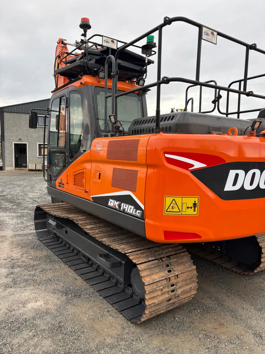 2022 Doosan DX140LC low hours Finance Arranged - Image 3