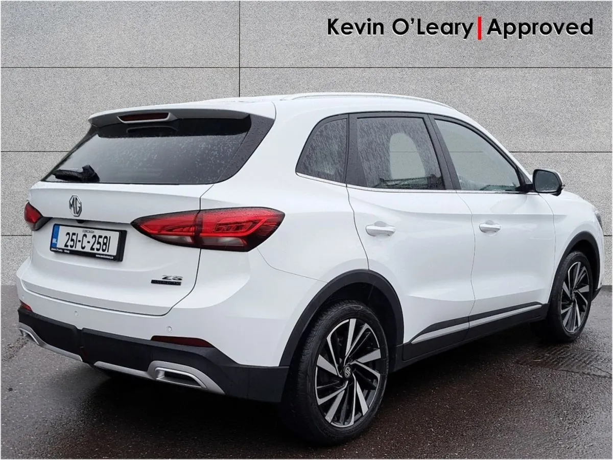 MG ZS Exclusive HEV - Image 3