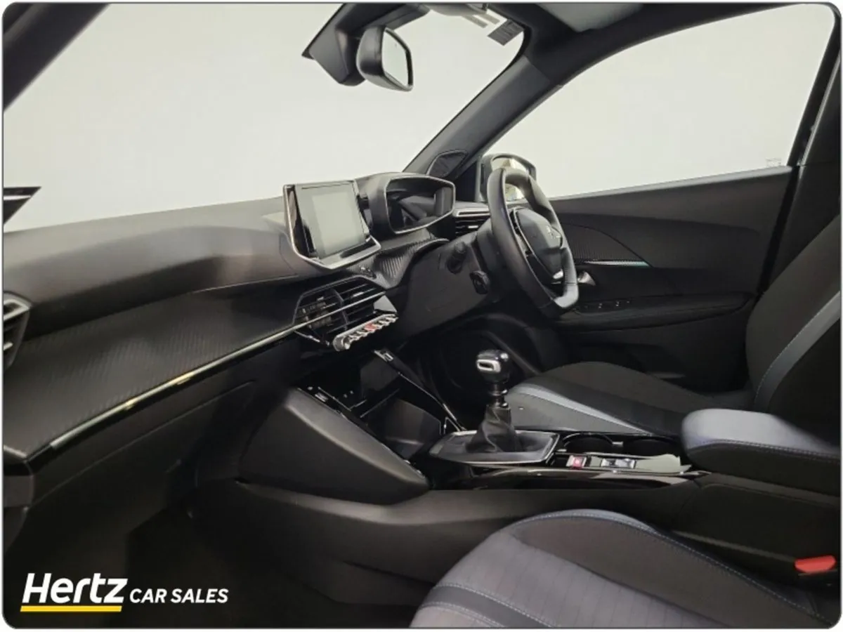 Peugeot 2008 Allure 1.2 Petrol Manual - Image 4