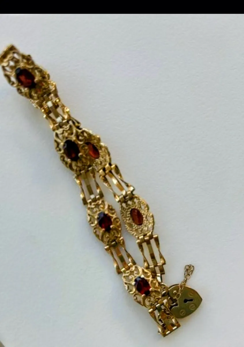 9ct gold bracelet