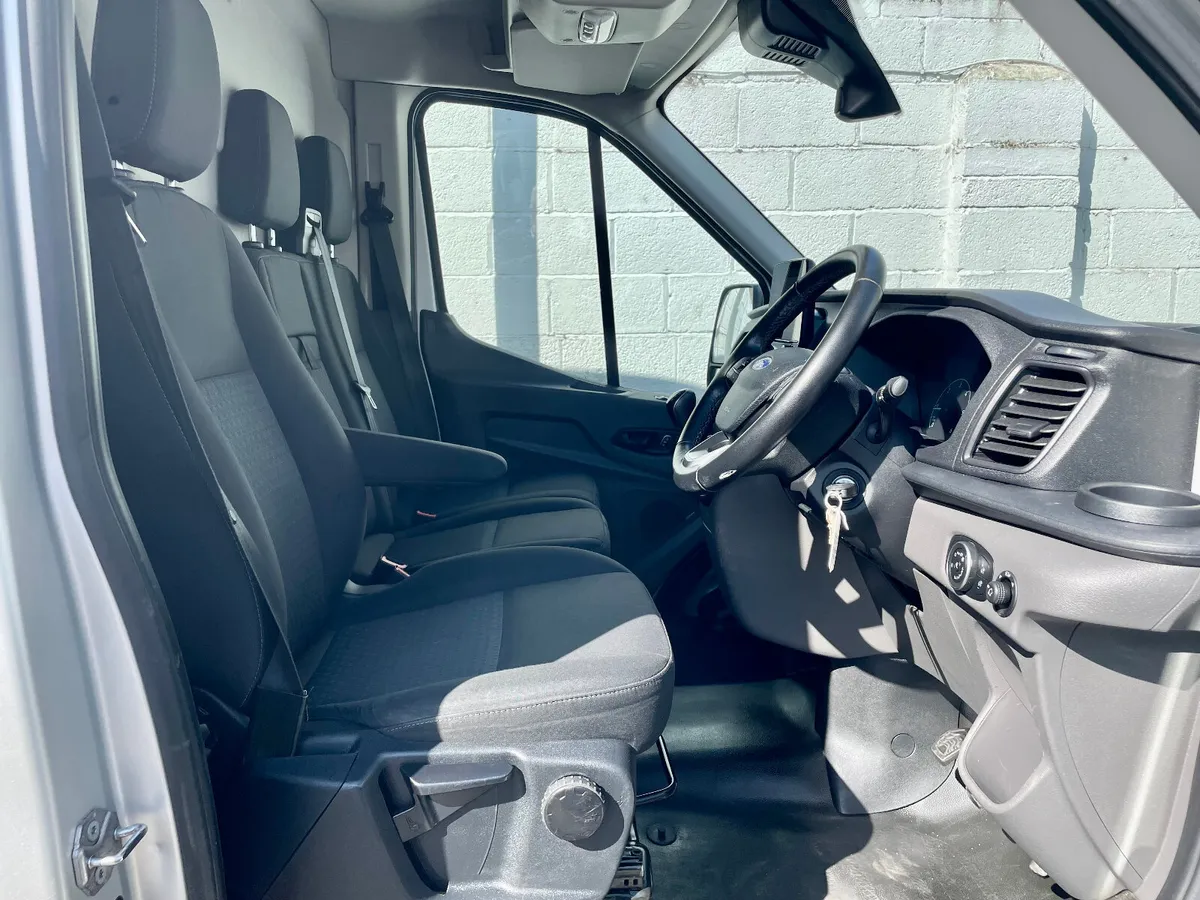 Ford Transit L3H3 350 TREND 2.0TDCI 130PS H/R,2021 - Image 4