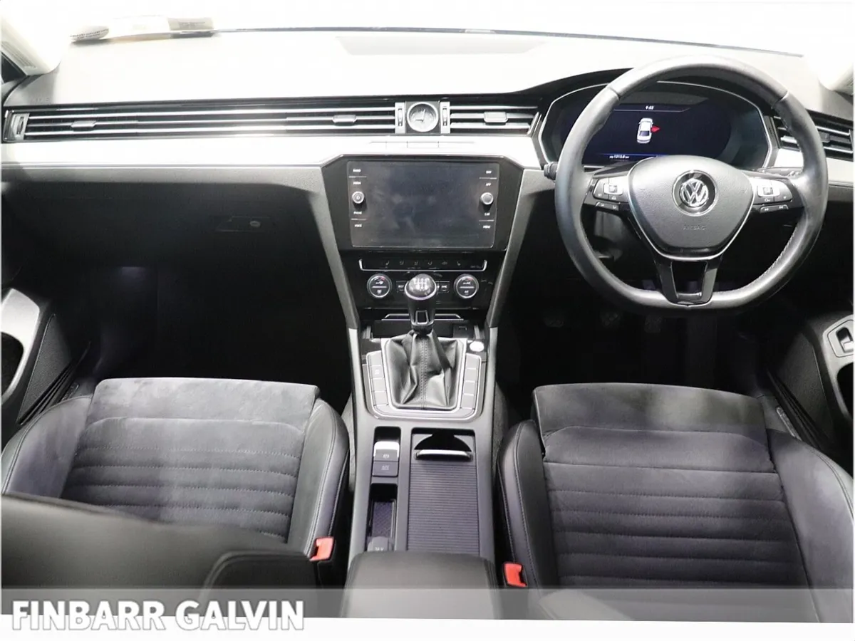 VW  Passat 2.0 TDI HIGHLINE - Image 4