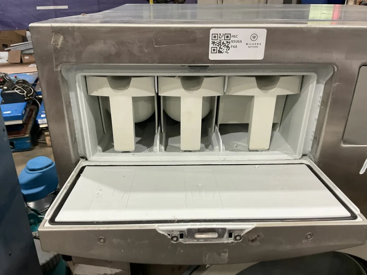 Online Auction Of A Washing Machine & More! - Image 2