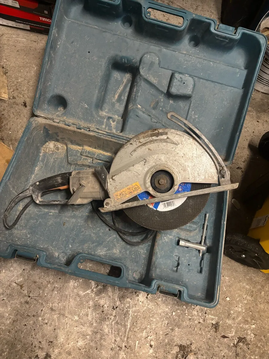 110v makita consaw - Image 1