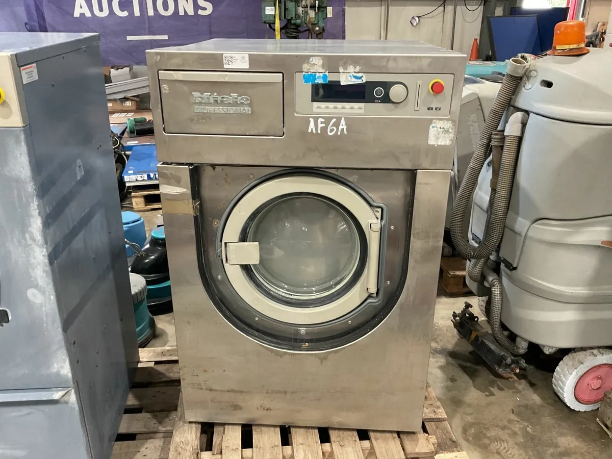 Online Auction Of A Washing Machine & More! - Image 1