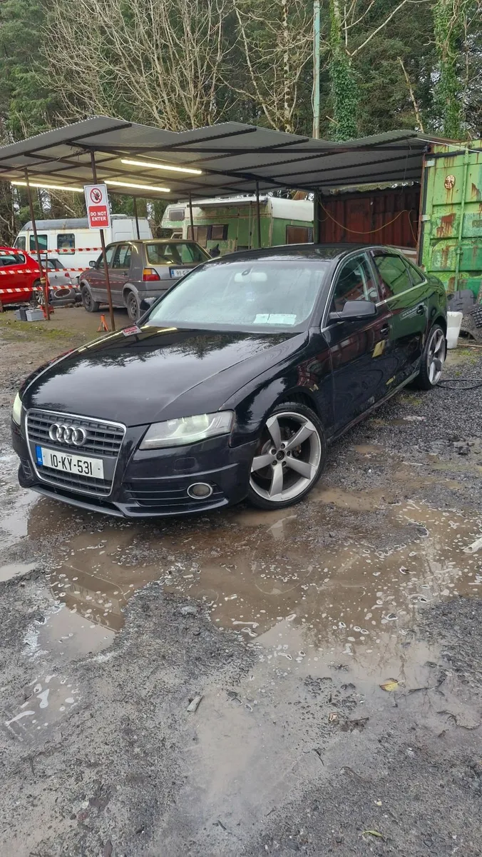 Audi A4 2010 - Image 2